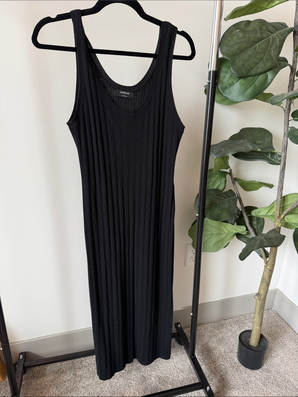 Sleeveless Ribbed Maxi Dress in Black